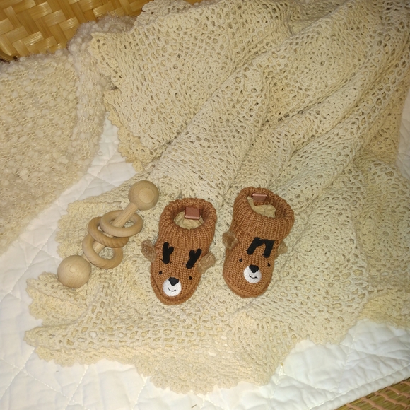 Vintage Brown Kids Slippers - Picture 1 of 3